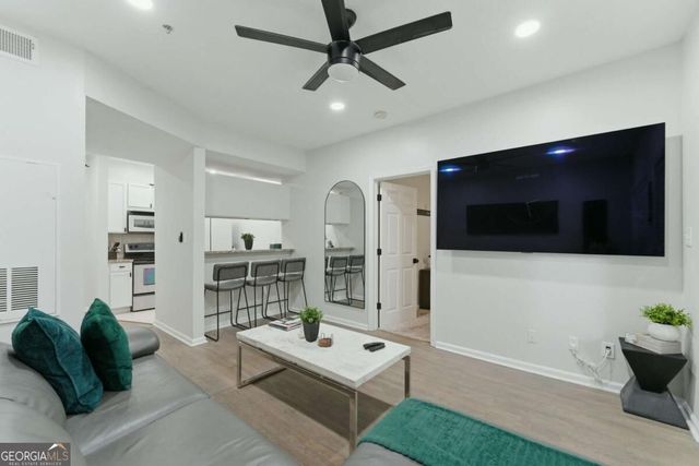 1250 Parkwood Circle SE 1214, Atlanta, GA 30339