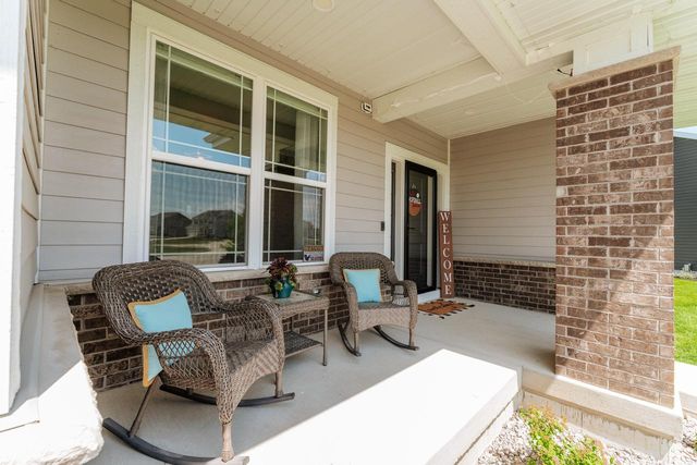 W242N5607 Simona COURT, Sussex, WI 53089