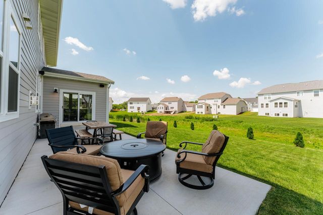 W242N5607 Simona COURT, Sussex, WI 53089