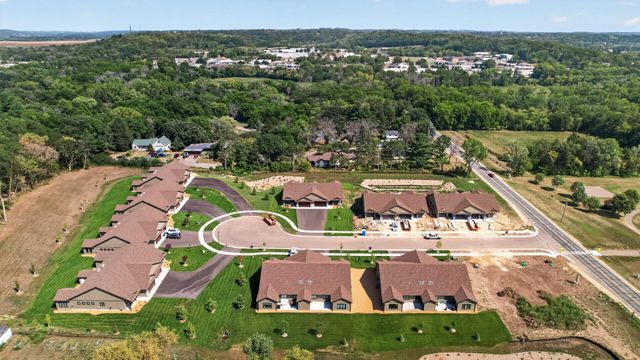 1092 Legend Lane, River Falls, WI 54022