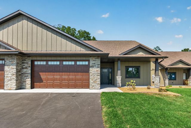 1092 Legend Lane, River Falls, WI 54022