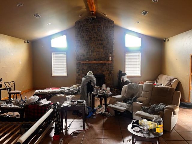 1823 County Road 596, Nevada, TX 75173