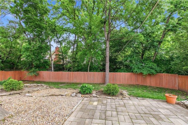 10015 Kessler Street, Overland Park, KS 66212