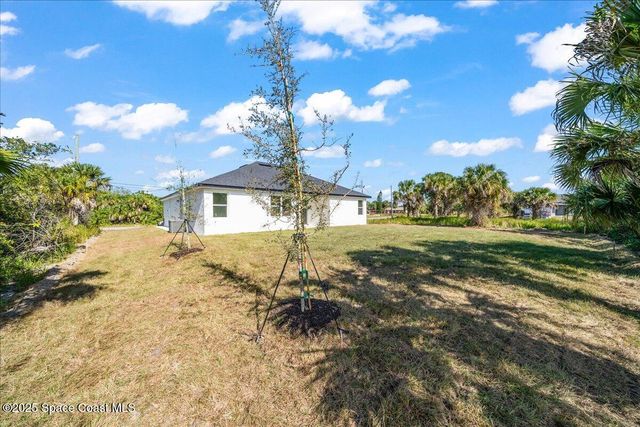 408 St Andre Boulevard SW, Palm Bay, FL 32908
