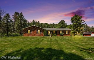 9474 Bartel Road, Columbus Township, MI 48063