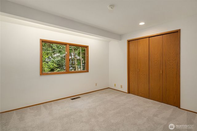 22542 NE 46th Street, Redmond, WA 98053