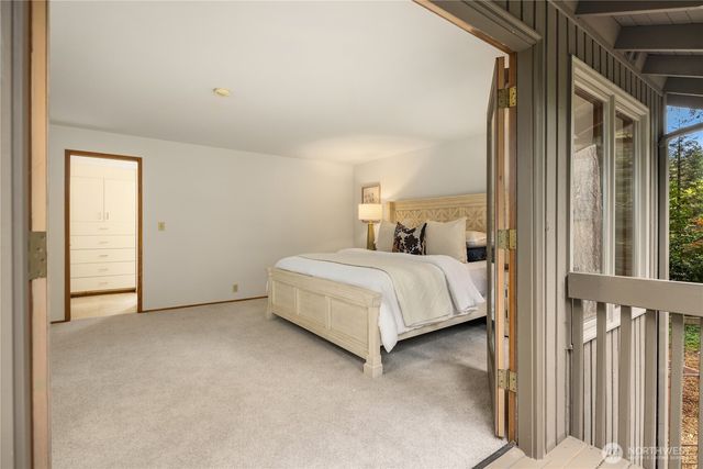 22542 NE 46th Street, Redmond, WA 98053
