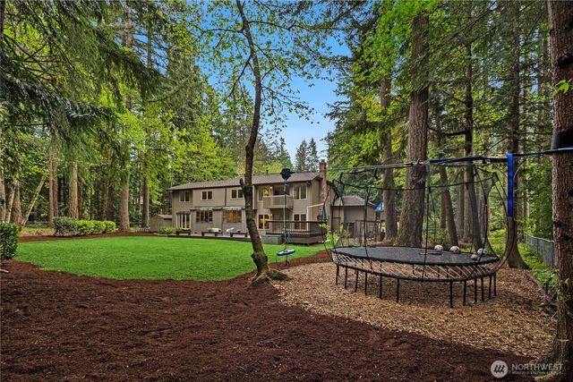 22542 NE 46th Street, Redmond, WA 98053