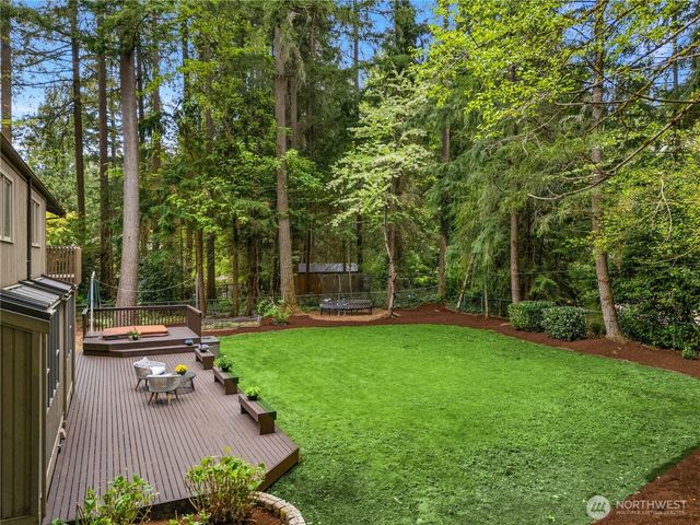 22542 NE 46th Street, Redmond, WA 98053