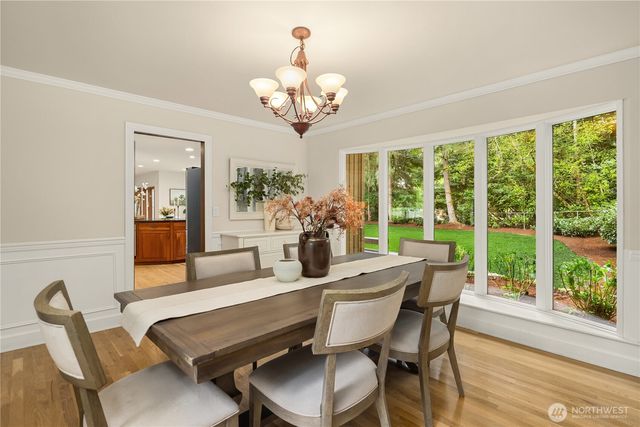 22542 NE 46th Street, Redmond, WA 98053