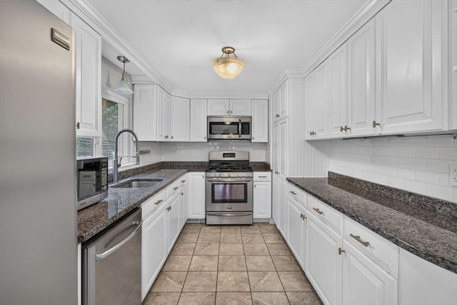 769 Potter Rd, Framingham, MA 01701