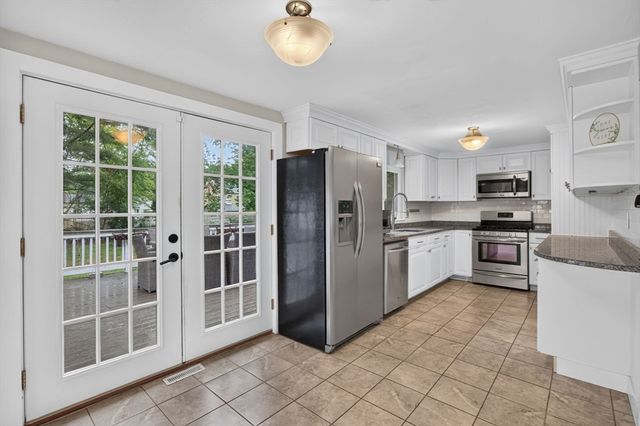769 Potter Rd, Framingham, MA 01701