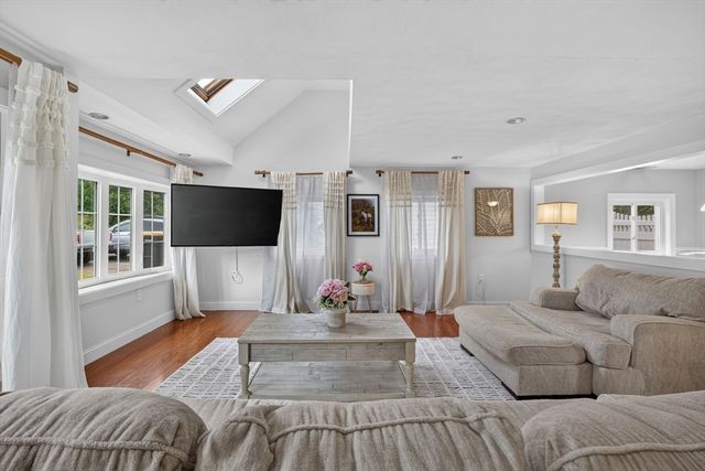 769 Potter Rd, Framingham, MA 01701