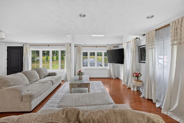 769 Potter Rd, Framingham, MA 01701