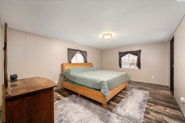 27404 E Ambassador Pr Ne, Benton City, WA 99320