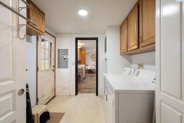 27404 E Ambassador Pr Ne, Benton City, WA 99320