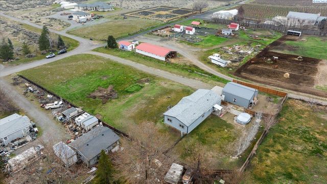 27404 E Ambassador Pr Ne, Benton City, WA 99320