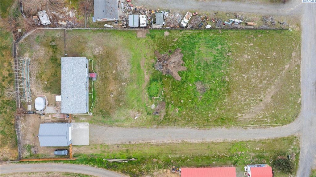 27404 E Ambassador Pr Ne, Benton City, WA 99320