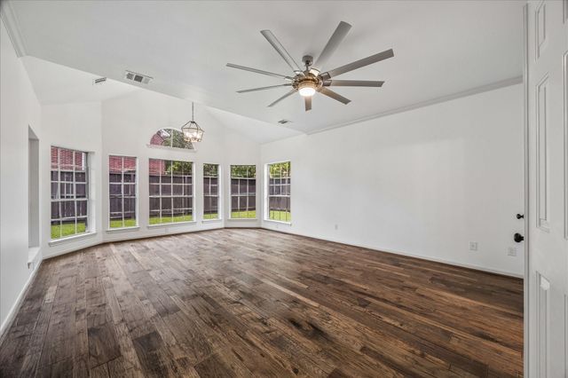 831 Live Oak Lane, Seabrook, TX 77586