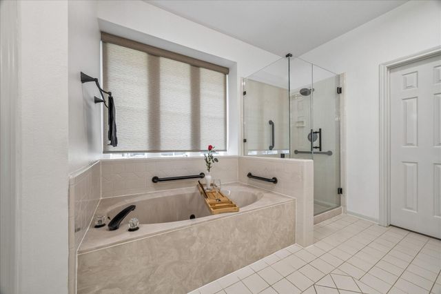 831 Live Oak Lane, Seabrook, TX 77586