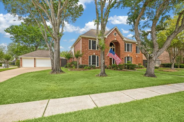 831 Live Oak Lane, Seabrook, TX 77586