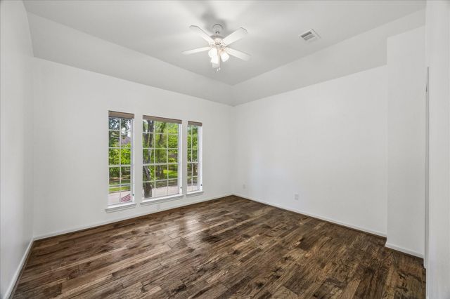 831 Live Oak Lane, Seabrook, TX 77586