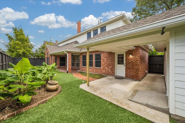 831 Live Oak Lane, Seabrook, TX 77586