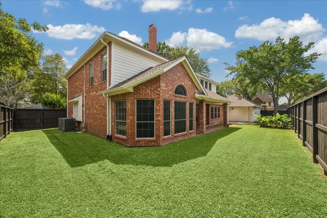 831 Live Oak Lane, Seabrook, TX 77586