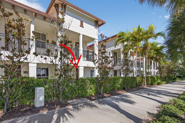 4718 Monarch Way, Coconut Creek, FL 33073