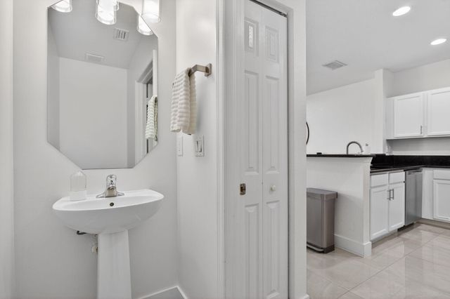 4718 Monarch Way, Coconut Creek, FL 33073