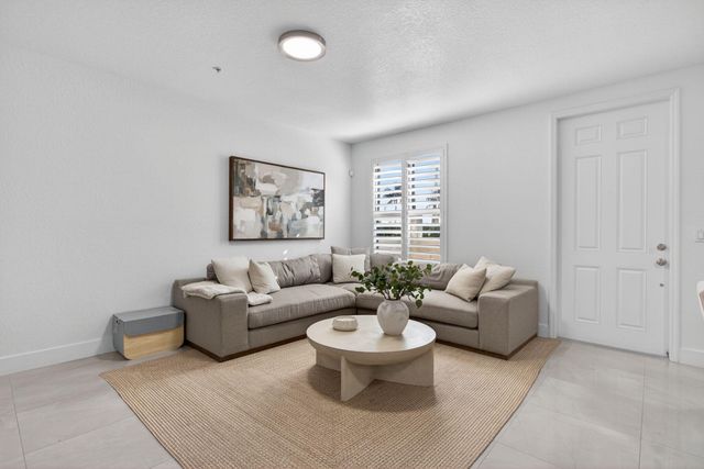 4718 Monarch Way, Coconut Creek, FL 33073