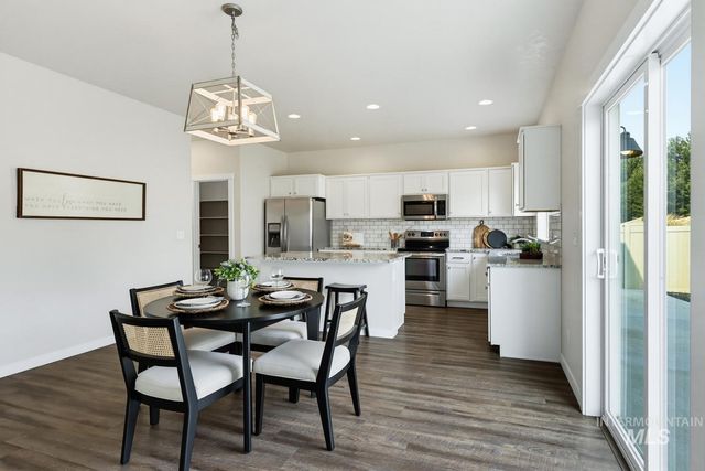 3794 W Peak Cloud Ct, Meridian, ID 83642