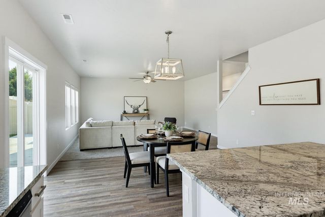3794 W Peak Cloud Ct, Meridian, ID 83642