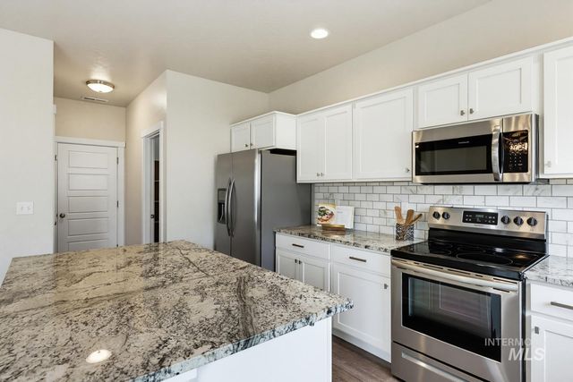 3794 W Peak Cloud Ct, Meridian, ID 83642