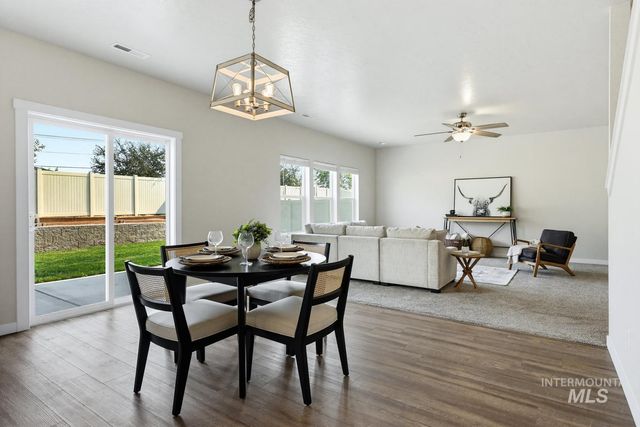 3794 W Peak Cloud Ct, Meridian, ID 83642