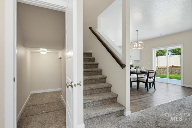 3794 W Peak Cloud Ct, Meridian, ID 83642
