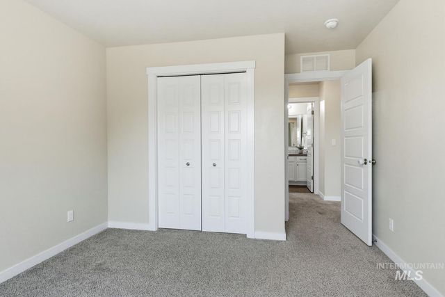 3794 W Peak Cloud Ct, Meridian, ID 83642