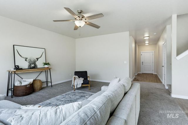 3794 W Peak Cloud Ct, Meridian, ID 83642