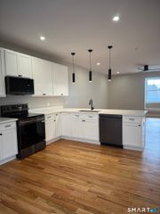 243 Echo Lake Road B7, Watertown, CT 06795