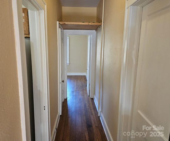 40 Coleman Avenue, Asheville, NC 28801