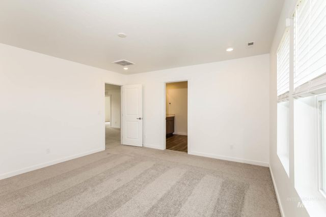 1918 E Springloyd St, Meridian, ID 83642