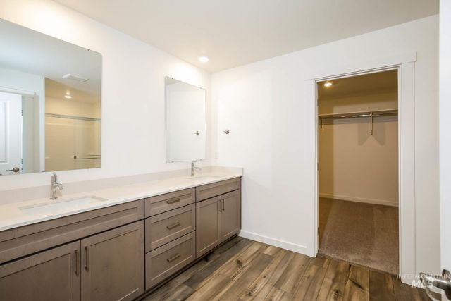 1918 E Springloyd St, Meridian, ID 83642
