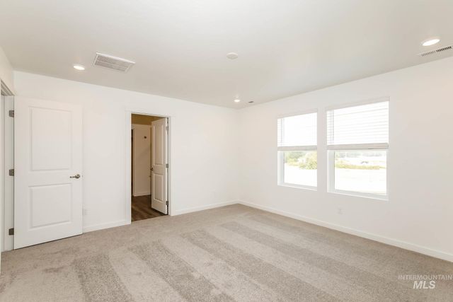 1918 E Springloyd St, Meridian, ID 83642