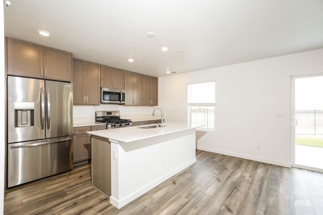 1918 E Springloyd St, Meridian, ID 83642