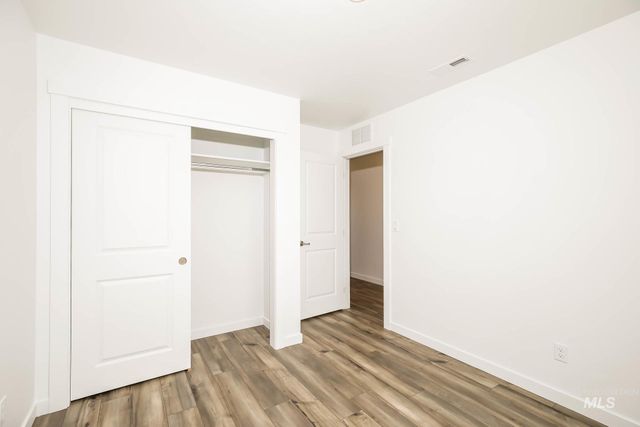 1918 E Springloyd St, Meridian, ID 83642