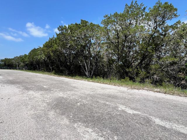 21910 Surrey LN, Lago Vista, TX 78645