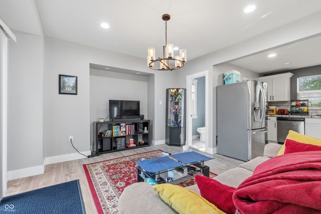 247 N Oakland Avenue, Indianapolis, IN 46201