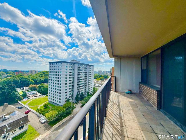 44 Strawberry Hill Avenue 11E, Stamford, CT 06902