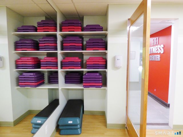 44 Strawberry Hill Avenue 11E, Stamford, CT 06902