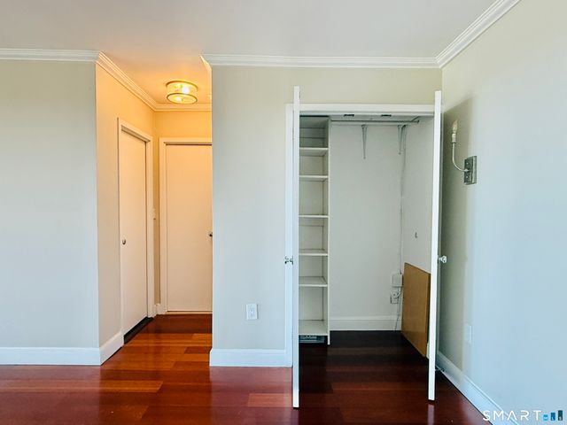 44 Strawberry Hill Avenue 11E, Stamford, CT 06902